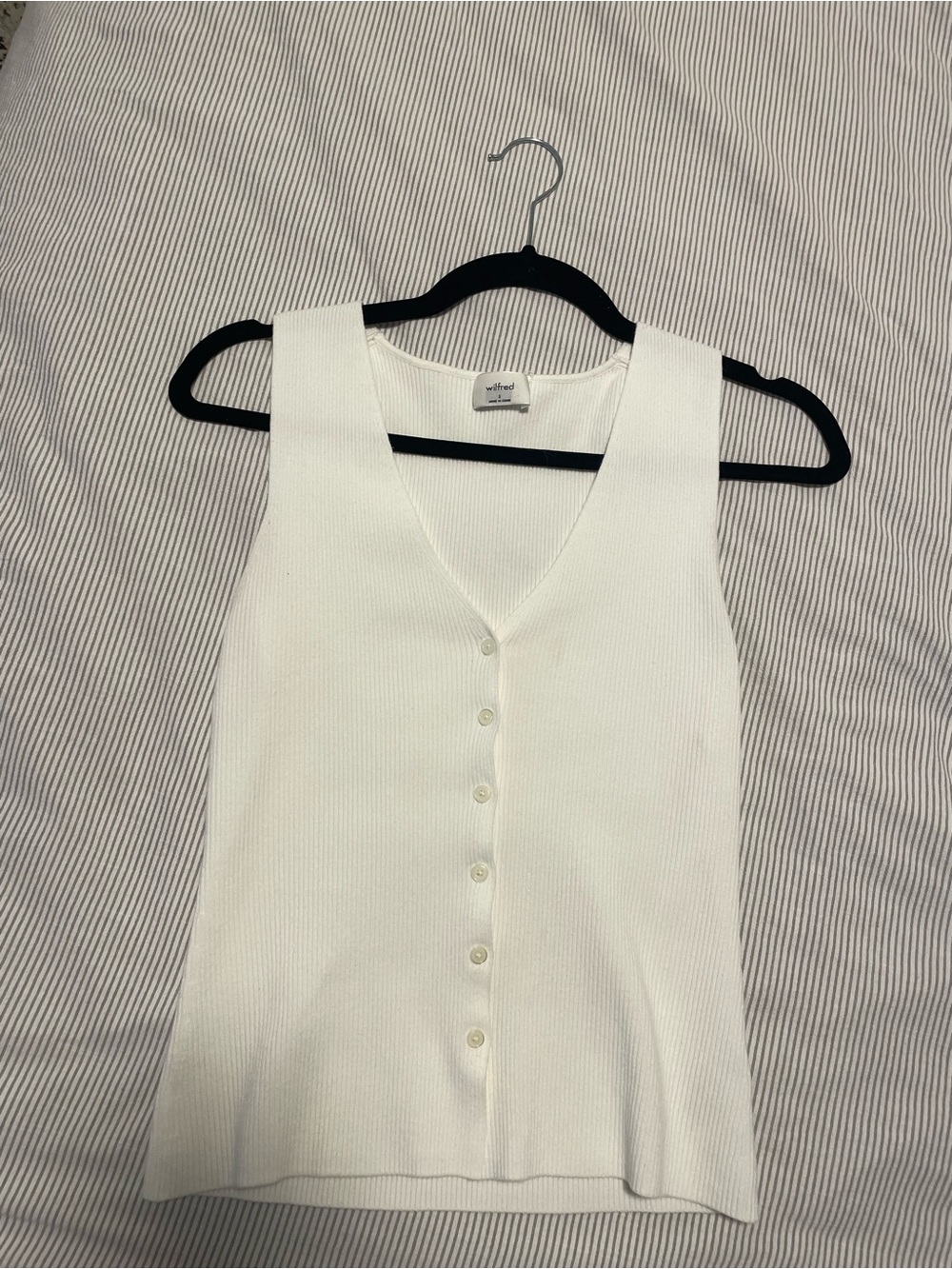 Aritzia Cream Ribbed V-Neck Button Tank